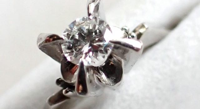 エルメスのクラフツマンシップが生む希少価値と資産としてのプレミアム市場 エルメスのクラフツマンシップが生む希少価値と資産としてのプレミアム市場