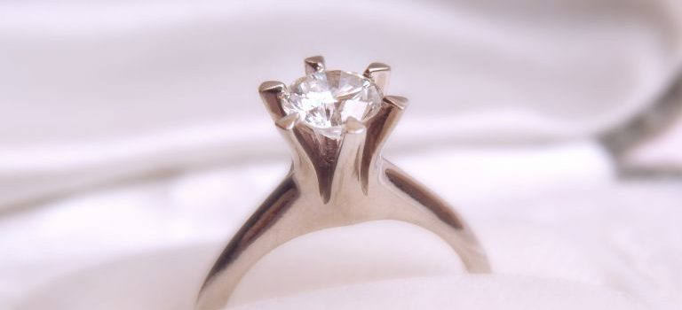 エルメスが体現する伝統と革新が導く資産価値と買取市場での輝き エルメスが体現する伝統と革新が導く資産価値と買取市場での輝き